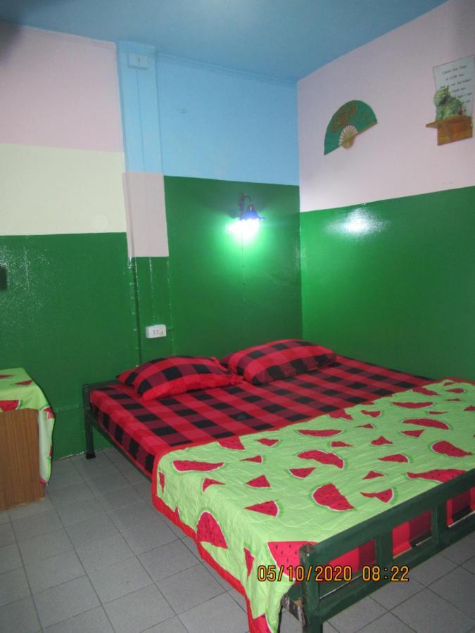 Jay Guesthouse And Restaurant (Adults Only) شيانغ ماي المظهر الخارجي الصورة
