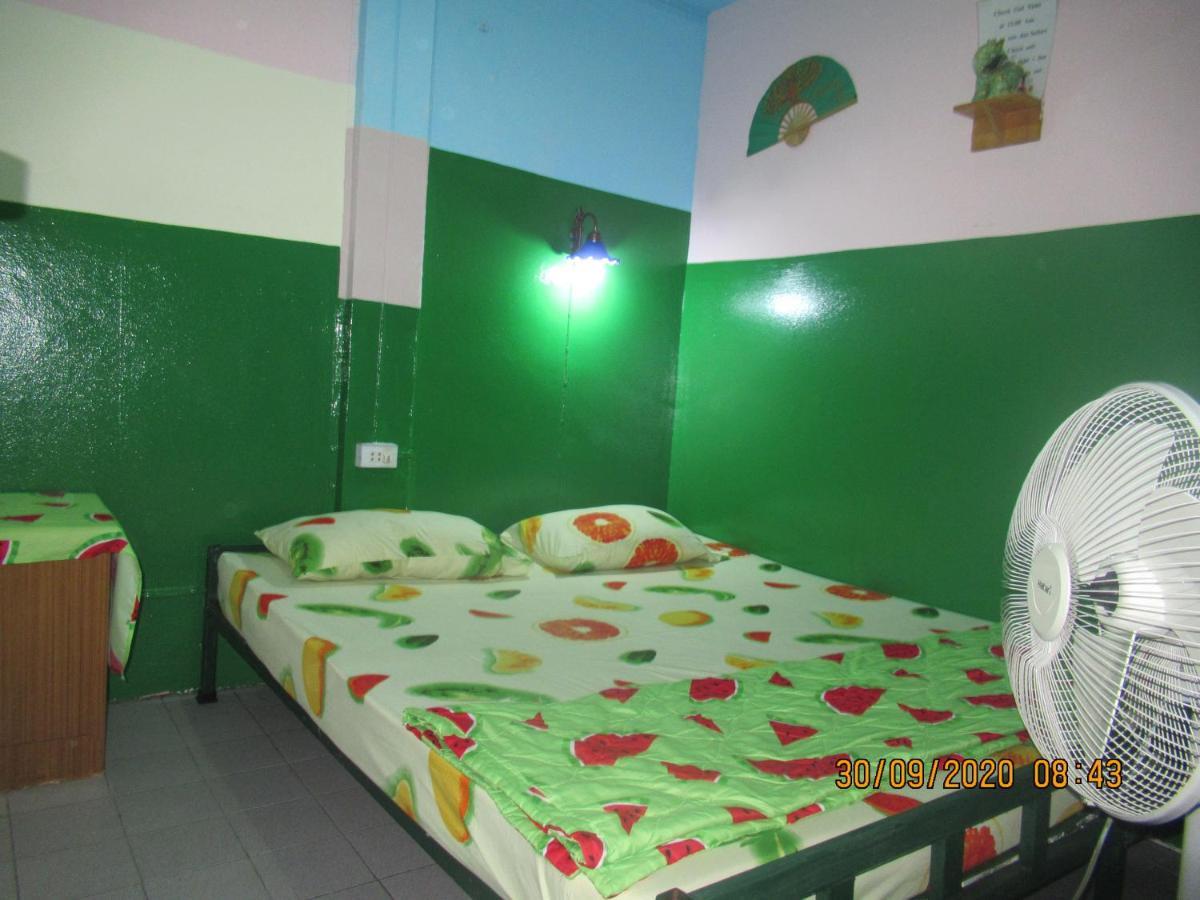 Jay Guesthouse And Restaurant (Adults Only) شيانغ ماي المظهر الخارجي الصورة